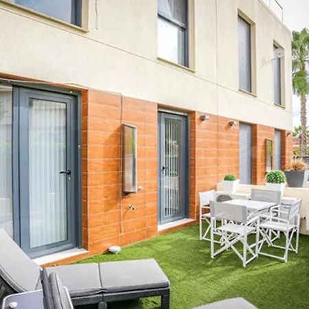 Stylish And Modern In Villamartin Apartment